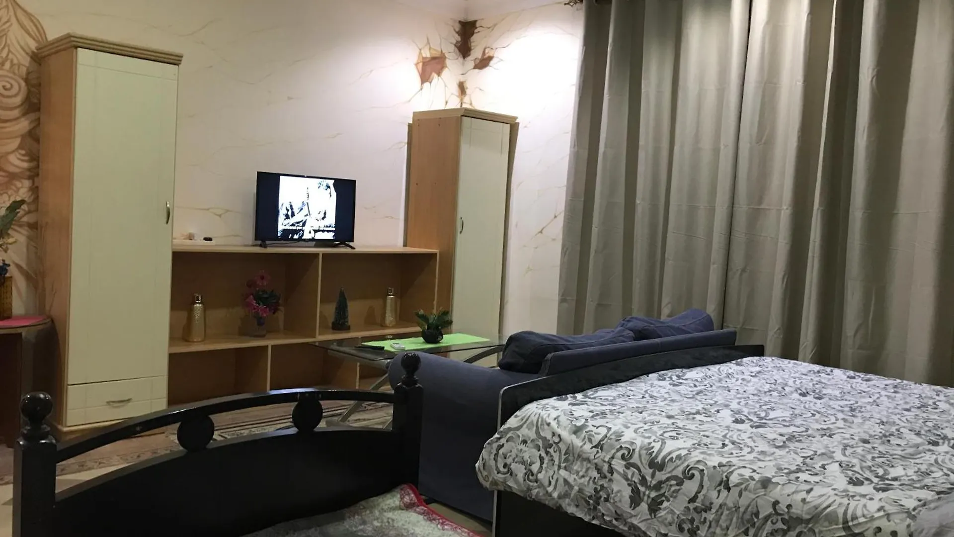 Studio 3 - No Parking Space Apartment Abu Dhabi